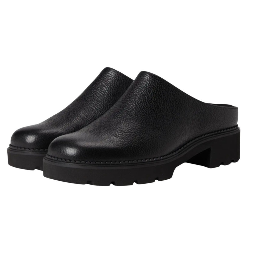 Vionic Fairfax mules Leather Upper chunky lug sole Clogs, size 8.5 MSRP $145